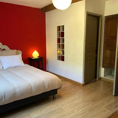 Maison Spacieuse A Avec Jardin Et Vue Montagne Holiday home